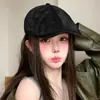 Gorra de Boina Retro Británica de Color Sólido para Mujer, Estilo Coreano Primavera y Otoño, Gorra de Pato Versátil que Adelgaza el Rostro, Boina de Calle de Moda para Pareja