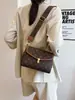 Bolsa Mensageiro de Luxo Leve para Presbiopia para o Dia a Dia Bolsa com Alça Larga no Ombro Feminina 2025 Nova Bolsa de Ombro Transversal Retro de Alta Qualidade