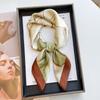 Pañuelo Cuadrado Pequeño Fresco y Dulce de 70 cm, Pañuelo de Seda Artificial, Pañuelo para el Cuello Estampado, Pañuelo Versátil Profesional, Bufanda
