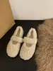 Zapatos planos versátiles estilo Mary Jane para mujer, adecuados para usar en exteriores, nueva colección Otoño/Invierno 2025, zapatos de algodón con forro de felpa, zapatos de un solo color