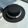Chapéu de Lã Simples e Elegante de Luxo Leve para Outono/Inverno Feminino 2026, Chapéu de Topo Plano Versátil de Luxo de Alta Qualidade Retro Francês Tendência