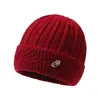 Invierno Nuevo Estilo Sombrero de Lana para Mujer Sombrero para Personas de Mediana Edad y Mayores Cálido Plus Terciopelo Engrosado Sombrero de Punto Estilo Mamá Impermeable de Algodón