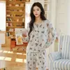 (Bunai VIP) Conjunto de pijama de três peças com design original para outono e inverno, com mangas compridas e calças compridas, moderno para mulheres, pode ser usado fora de casa