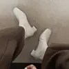 Botas femininas de tornozelo com salto grosso de couro bovino de duas camadas, novo estilo outono e inverno, bico quadrado, zíper traseiro, botas curtas justas de salto médio