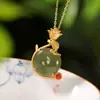 Cada Año Hay una Abundancia de Colgantes Redondos de Jade Hetian con Incrustaciones Estilo Vintage, Exquisitos Collares de Jade Natural para Mujer con Diseños Únicos