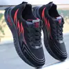 Zapatos de hombre primavera nueva moda ligeros zapatos deportivos comercio exterior al por mayor talla grande transpirables tendencia casual zapatillas de correr hombre