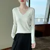 Suéter de Tricô Novo Outono/Inverno 2026 Feminino Lã Fina Gola V Canelado Camada Interna Slim Fit Fino Versátil Camada Base