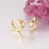Xuping Moda Diseño de Nicho Triángulo Geométrico Ear Cuff Aleación de Cobre Pendientes de Lujo Ligero Elegantes Transfronterizos Europeos y Americanos para Mujer