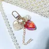 Chaveiro Fofo e Personalizado Feminino Doce Coração de Morango em Formato de Coração Tendência Feminina Novo Criativo Acessório de Bolsa Chave Pingente