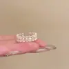 Anillo Abierto de Perla Barroca Francesa para Mujer Anillo de Dedo Índice Apilable de Nicho Lujo Ligero Gama Alta Versátil Ajustable Europeo y Americano