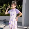 Roupa de Banho Infantil 2024 Novo Estilo Menina Menino Grande Verão Menina Peça Única Vestido Princesa Bebê Estilo Ocidental Equipamento de Natação