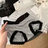 Panty de terciopelo cálido cepillado estampado estilo ins coreano para otoño e invierno, panty de triángulo de cereza para mujer, entrepierna de modal antibacteriano 10A