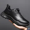 Tênis Esportivo Masculino com Superfície de Couro Sapatos Casuais de Negócios Sem Botão Cadarço Solado Grosso Aumento de Altura Tênis Esportivo Masculino Solado Macio Sapatos de Pai