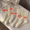 Meias Brancas Meninas 2026 Outono Inverno Novo Estilo Quente Meias de Cano Médio Tendência ins Borda Enrolada Japonês jk Bolinhas Babado Meias Longas
