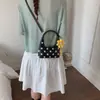Yue Zi 2026 Verano Nuevo Bolso de Mano de Moda de Lunares Bolso de Hombro Estilo Hong Kong Temperamento Gran Capacidad Bolso de Hombro Único Cruzado