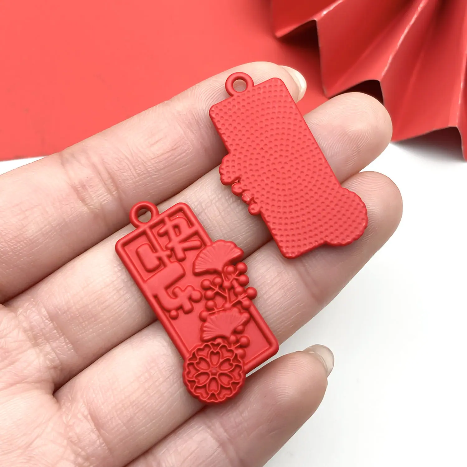 21700-XP-红色烤漆喷漆中国风文字快乐33x17mm-
