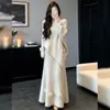 Conjunto de saia de malha elegante estilo coreano para mulheres, outono e inverno, conjunto de suéter soltinho emagrecedor com saia