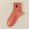 Calcetines para Mujer Zhuji para Otoño e Invierno, Calcetines de Media Pantorrilla, Absorbentes de Sudor y Resistentes al Olor, Calcetines de Algodón de Color Sólido para Mujer, Bordado de Dibujos Animados, Calcetines Personalizados Transfronterizos para Mujer