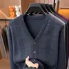 Cardigã masculino estilo outono e inverno para meia-idade e idosos, tamanho grande, espessado e quente, adequado para pais, suéter masculino para idosos, casaco masculino
