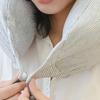 Almohada de cintura de partículas tejida de punto jersey de calidad japonesa y coreana sin estampado Almohada en forma de U Almohada para el cuello Nueva almohada de viaje multifuncional