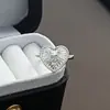 Anillo Abierto con Patrón de Corazón Dulce y Fresco para Mujer, Diseño Moderno y Versátil, Anillo Elegante de Dedo Índice de Nicho, Anillo de Apilamiento de Moda