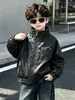 2394 Chaqueta de Cuero de Otoño para Niños 2026 Nuevo Estilo de Moda Chaqueta de Cuero PU para Niños Chaqueta de Motocicleta Fresca para Bebé de Primavera y Otoño