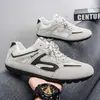 Zapatos de hombre estilo alemán, nueva colección de primavera 2026, zapatillas deportivas casual, antideslizantes, estilo Forrest Gump, versátiles para adolescentes, zapatillas de lona con suela blanda