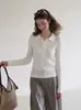 Novo Estilo Outono Início Design Vazado Senso de Estilo Slim Fit Top Estilo Coreano Gola Polo Manga Longa Tricô Canelado Feminino 2209