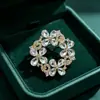 Indústria Pesada Broche de Flor de Camada Dupla com Strass Gota d'Água Sete Cores Liga de Metal com Strass Inlaid Pin para Terno Casaco Xale Corsage Fábrica