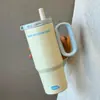 Taza Aislada Gigante para Niñas, Taza de Hielo de Gran Capacidad de Alto Valor, Vaso de Agua con Popote de Lujo Ligero y Acabado de Alta Gama