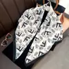 Nuevo Bufanda Cuadrada Grande de Sarga de Lujo Accesible 90cm para Mujer Primavera y Verano Chal Protector Solar Estilo K Versátil Multifuncional Pañuelo para la Cabeza Bufanda