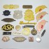 Bolsa para monedas de la NBA letrero metálico grabado láser patrón de epoxi etiqueta logo de acero inoxidable etiqueta de aleación de zinc