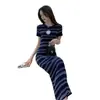 Vestido suéter de malha listrado estilo coreano elegante para senhora, outono inicial, estilo retrô de Hong Kong, vestido longo justo como camada interna