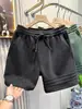 Shorts Casuais Esportivos Pesados com Design de Três Listras Clássicas de Verão Calças de Cinco Pontos Largas Masculinas Shorts Americanos de Comprimento Médio