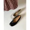 Zapatos Mary Jane simples de estilo coreano con punta dividida, tipo slip-on, de pezuña de cerdo, nuevos zapatos planos versátiles para mujer, otoño 2026