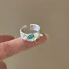 Serenidad de Té Blanco, Anillo Abierto Irregular de Perla Tejido Plegado, Anillo de Dedo Índice de Lujo Ligero de Gama Alta, Accesorio de Mano de Moda