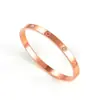 Pulseira Banhada a Ouro com Pedras de Diamante Estilo Ins Transfronteiriço, Joia Leve de Trevo de Quatro Folhas da Moda Auto-Produzida, Acessório Personalizado Luxuoso e de Alta Qualidade