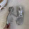 Sandalias de Tira de Perlas Estilo Coreano Petite Verano 2025 Estilo Dulce de Nicho Zapatos de Playa para Uso en Exteriores Tendencia en Redes Sociales
