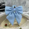 Gravata borboleta uniforme JK raiz de pena ciano-avermelhada cor sólida ângulo oblíquo japonês estudante raiz de pena gigante flor de gola uniforme de marinheiro objeto pequeno