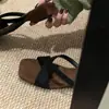 Sandálias Chuyuji Retro Francês de Camurça com Tiras Cruzadas e Bico Quadrado de Salto Baixo para Mulheres, Versáteis para Uso Externo no Verão