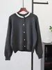 Outono e Inverno 2025 Novo Estilo Suéter Jaqueta de Malha com Contas Pesadas Pequena Fragrância Design Solto Macio Waxy Cardigan de Tricô Tendência Feminina