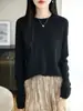 Novo top de tricô de lã solúvel em água para outono, gola redonda, estilo simples, suéter casual de manga longa fino, versátil para usar em camadas