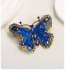 Broche de Mariposa de Cristal Vintage Broche de Animal Camelia de Lujo Ligero de Alta Calidad Hebilla de Pin de Corsage Femenino Ropa