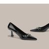 Zapatos individuales de tacón fino, ligeros y maduros para otoño e invierno 2024, nuevo estilo francés, elegantes, de alta gama, hermosos, puntiagudos, tacones altos negros para mujer