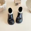 Sapatos Femininos 2026 Novo Outono/Inverno Botas de Couro Solado Macio Botas Curtas de Princesa Botas Martin para Crianças Bebê Plus Veludo Estiloso Preto