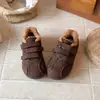 Tênis de Treino Casual Melanoid Alemão Feminino 2026 Outono/Inverno Novo Estilo Moda Versão Coreana Bico Redondo Com Pelúcia Solado Macio Confortável Sapatos de Algodão