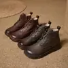 Botas femininas de couro bovino fosco cor escovada vintage outono novo cadarço zíper lateral sapatos femininos estilo floresta artística botas de tornozelo de couro genuíno