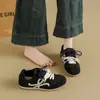 Zapatillas planas de diseño casual estilo coreano para mujer, nuevo modelo 2026, doble cordón, bloques de color, zapatillas de entrenamiento retro alemanas, zapatos casuales