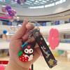 Sanrio Kurome Llavero de Fresa Abrazo Llavero Lindo para Mujer Colgante para Coche Estudiante Mochila Escolar Colgante Regalo