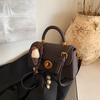 Bolso Portátil para Viaje de Otoño e Invierno Transfronterizo para Mujer 2026 Nuevo Bolso Cuadrado Pequeño Retro Bolso de Hombro Cruzado Multifuncional Versátil